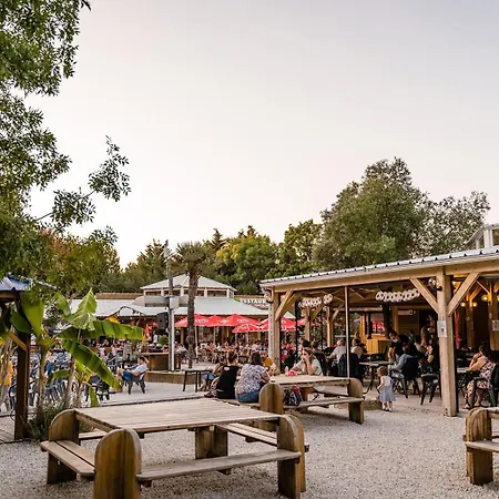 Daire Et Soleil 5 Etoiles A Oleron Empl 170 3ch 1sdb 8 Personnes Les Sables Vignier